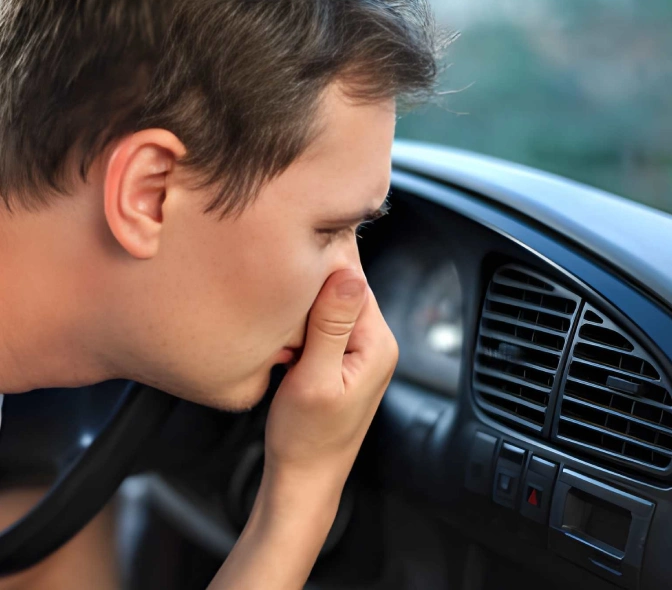 burnt_smell_from_engine Rotten egg or burnt smell emanating from the engine